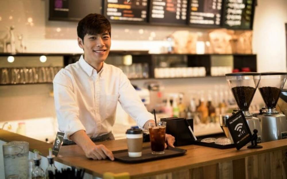 Du học Hàn Quốc làm thêm bao nhiêu? Cơ hội và mức lương cho sinh viên quốc tế Du học Hàn Quốc có được đi làm thêm không, mức lương thế nào?