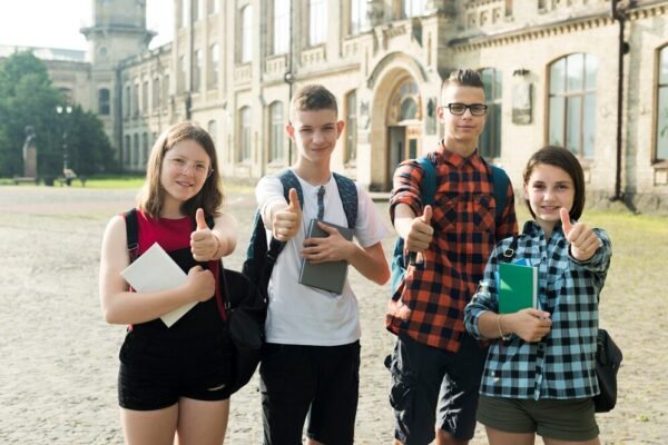 du hoc nghe duc 2025 67fe061a8e56a