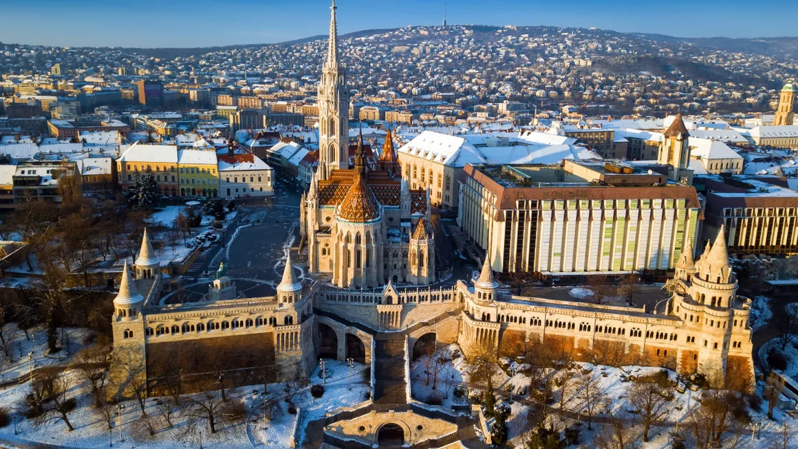 co nen dinh cu o hungary khong 6812f8e592e2b