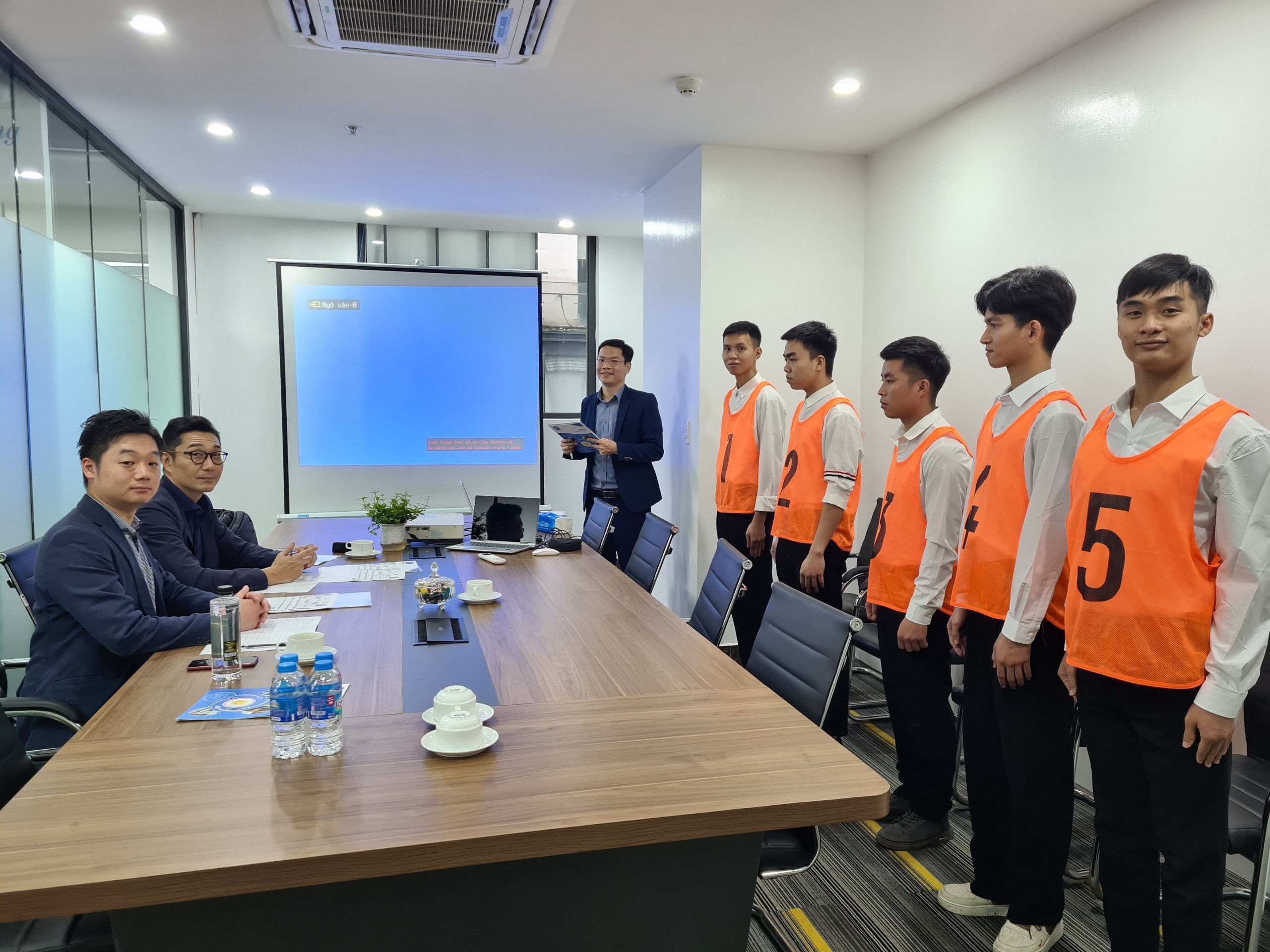 don tien cu di nhat la gi 6814360740d2b