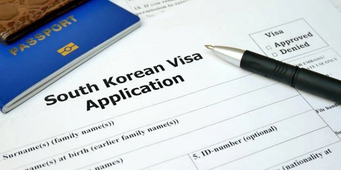 Visa D2 và D4 khác nhau như thế nào? Giải thích chi tiết về điều kiện và mục đích sử dụng Visa D2 và D4 Hàn Quốc khác nhau như thế nào?