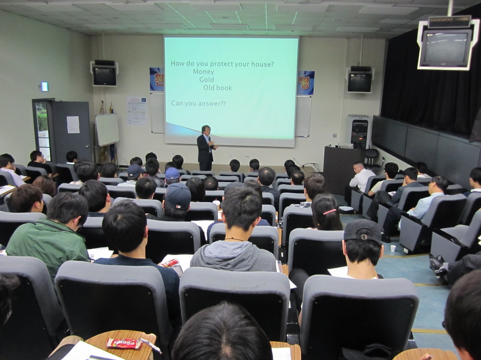 Ajou University: 아주대학교 - Đại Học Nổi Tiếng Tại Hàn Quốc