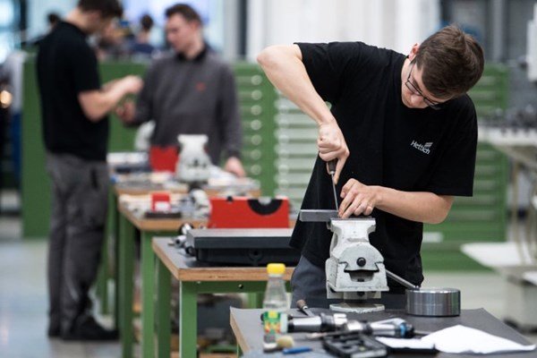 Có Nên Đi Du Học Nghề Ở Đức Không? Khám Phá Cơ Hội Vàng Cho Tương Lai Sáng Lạng